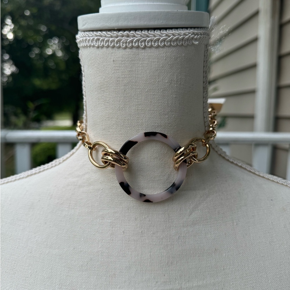 MIKE GOLD STATEMENT NECKLACE